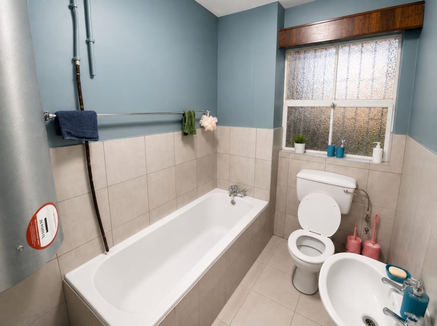1 Bedroom Property for Sale in Bloemfontein Free State
